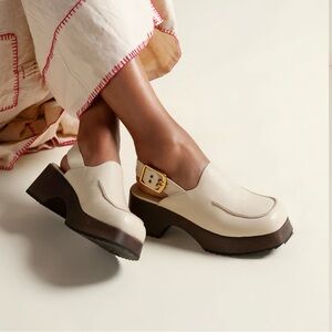 Charlotte stone Carlos clog in white☁️